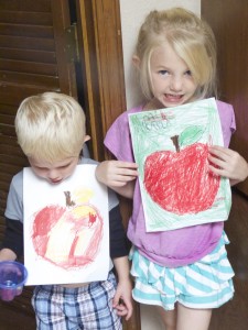 kids with apple pictures