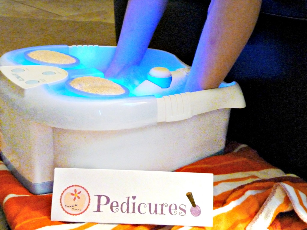 pedicures sign
